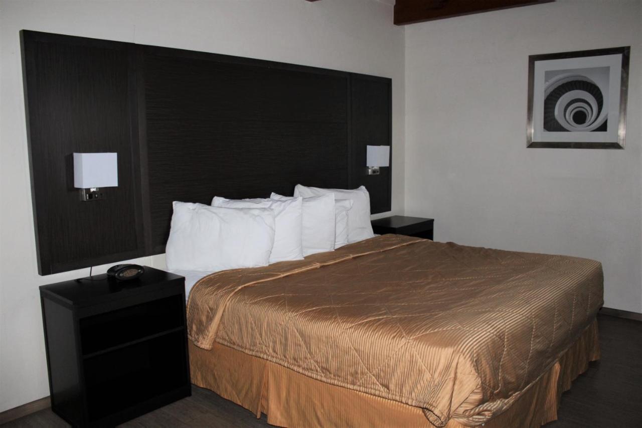 Lamplighter Inn Santa Fe Bagian luar foto