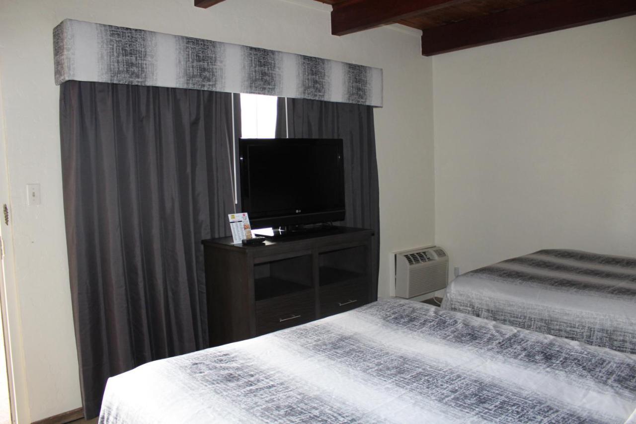 Lamplighter Inn Santa Fe Bagian luar foto