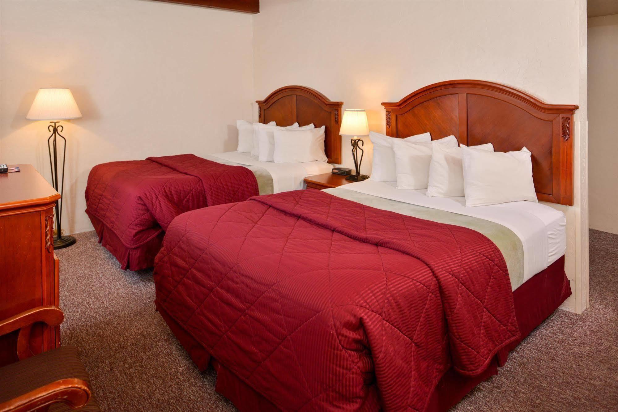 Lamplighter Inn Santa Fe Bagian luar foto